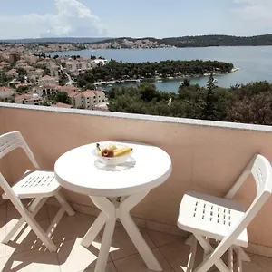 https://mia-trogir.splithotels.org